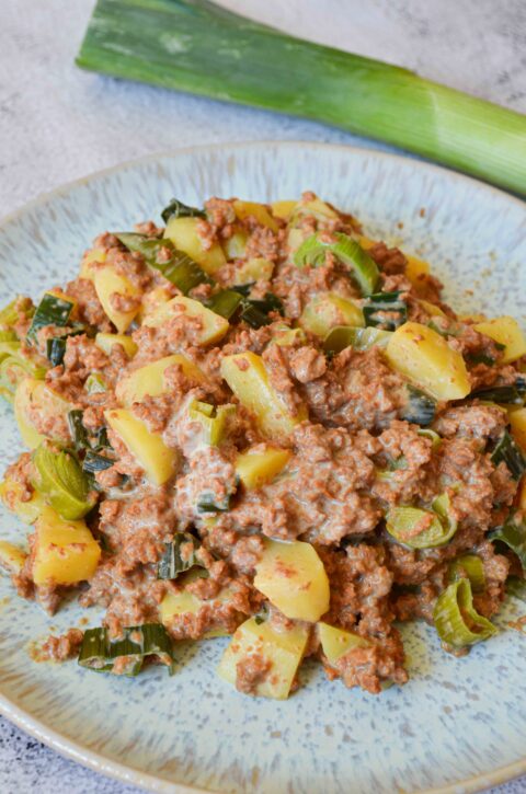 Hackfleisch Lauch Pfanne mit Kartoffeln - Mycarbcrew