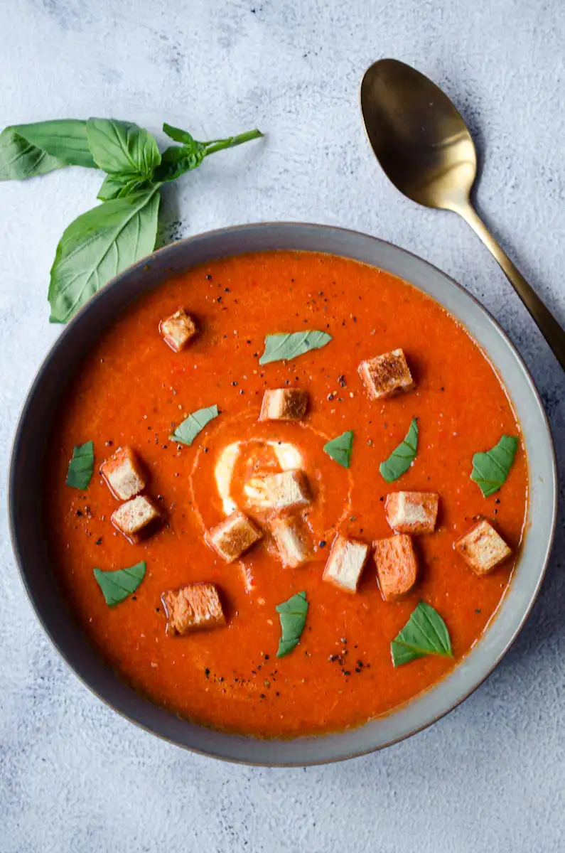 Paprika-Tomaten-Suppe