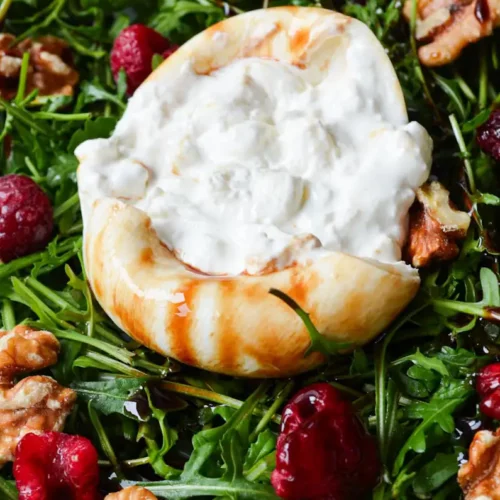 Burrata Salat mit Rucola & Himbeeren